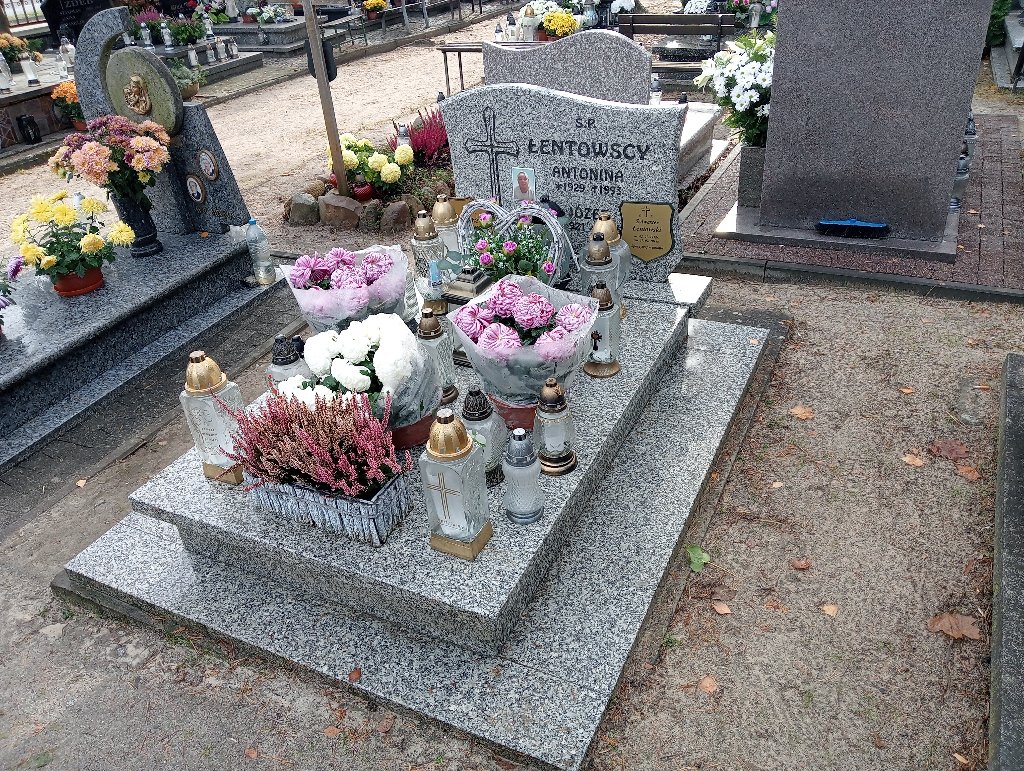 Grób TERESA ŁENTOWSKA