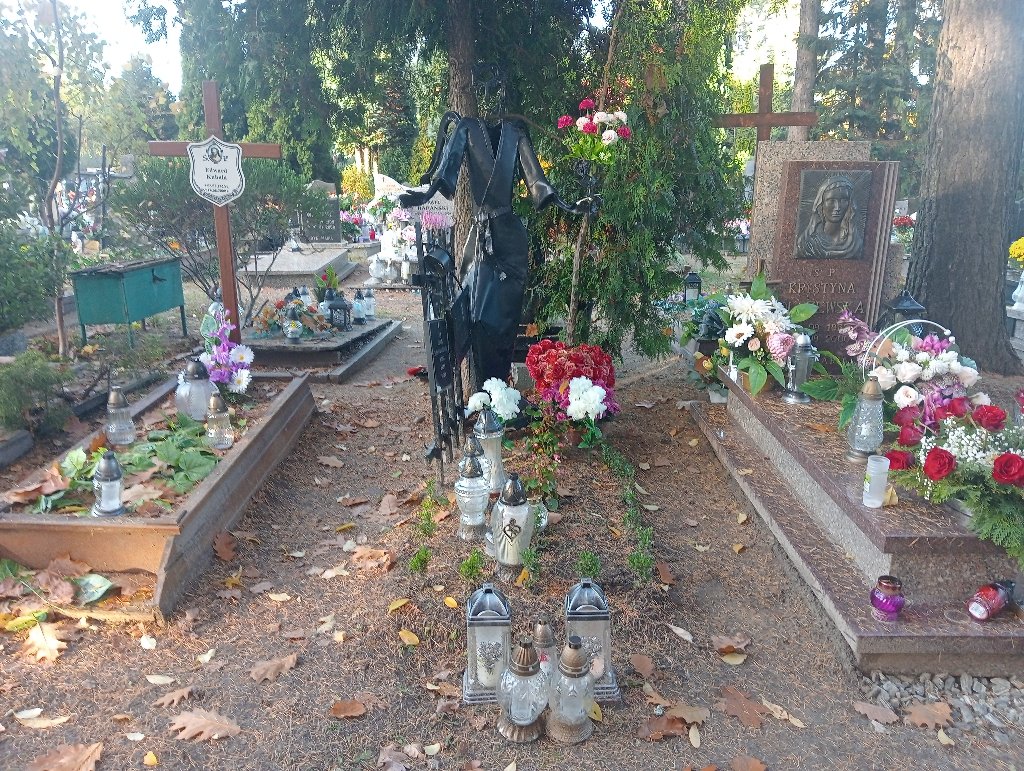 Grób ELIASZ KUZIEMSKI-OPAREK