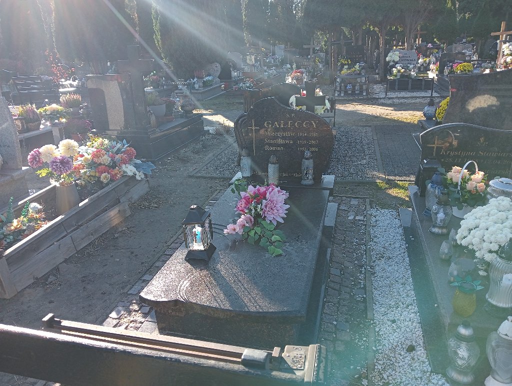 Grób TADEUSZ GAŁĘCKI